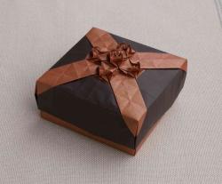 Somos Endre: Coloured Masu Box
