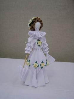 Ácsné Dóczi Éva: Baba kusudama elemből