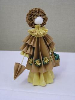 Ácsné Dóczi Éva: Baba kusudama elemből