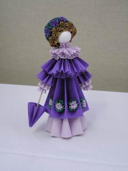 Ácsné Dóczi Éva: Baba kusudama elemből